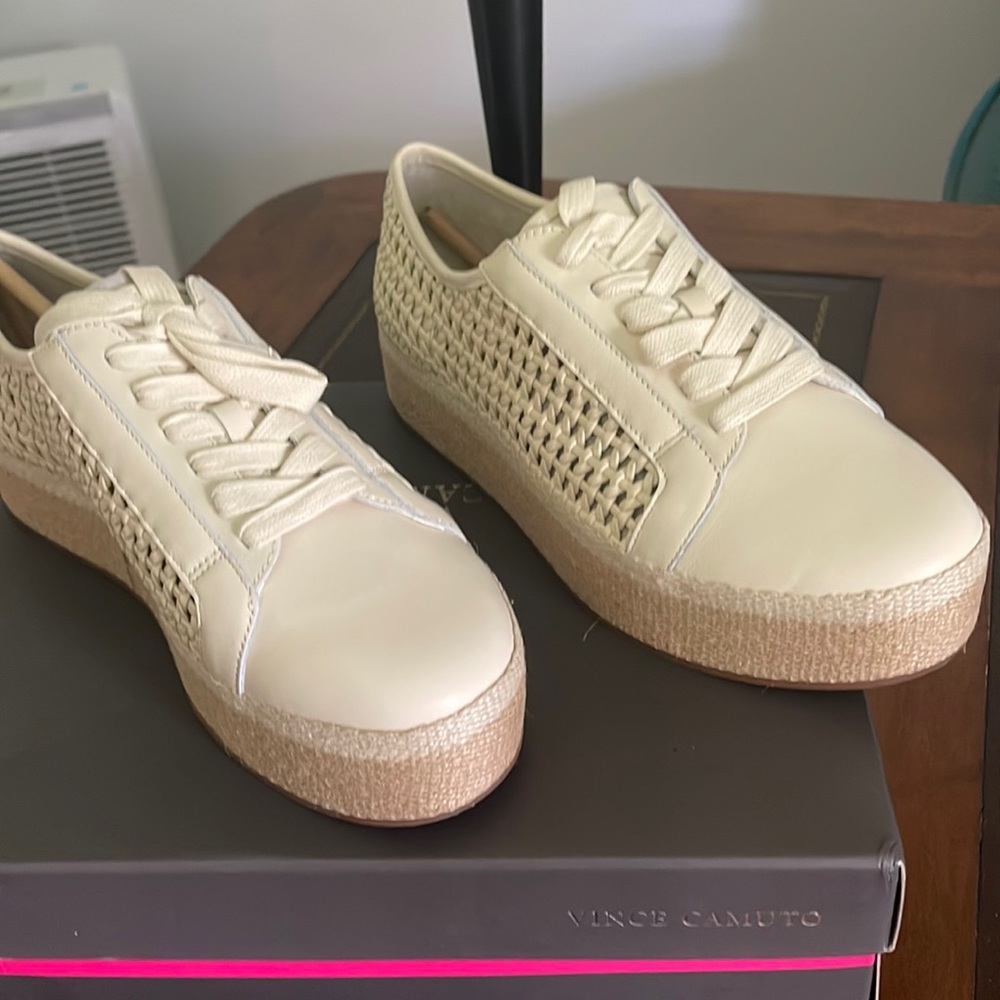 Vincent Camuto dressy sneakers 8